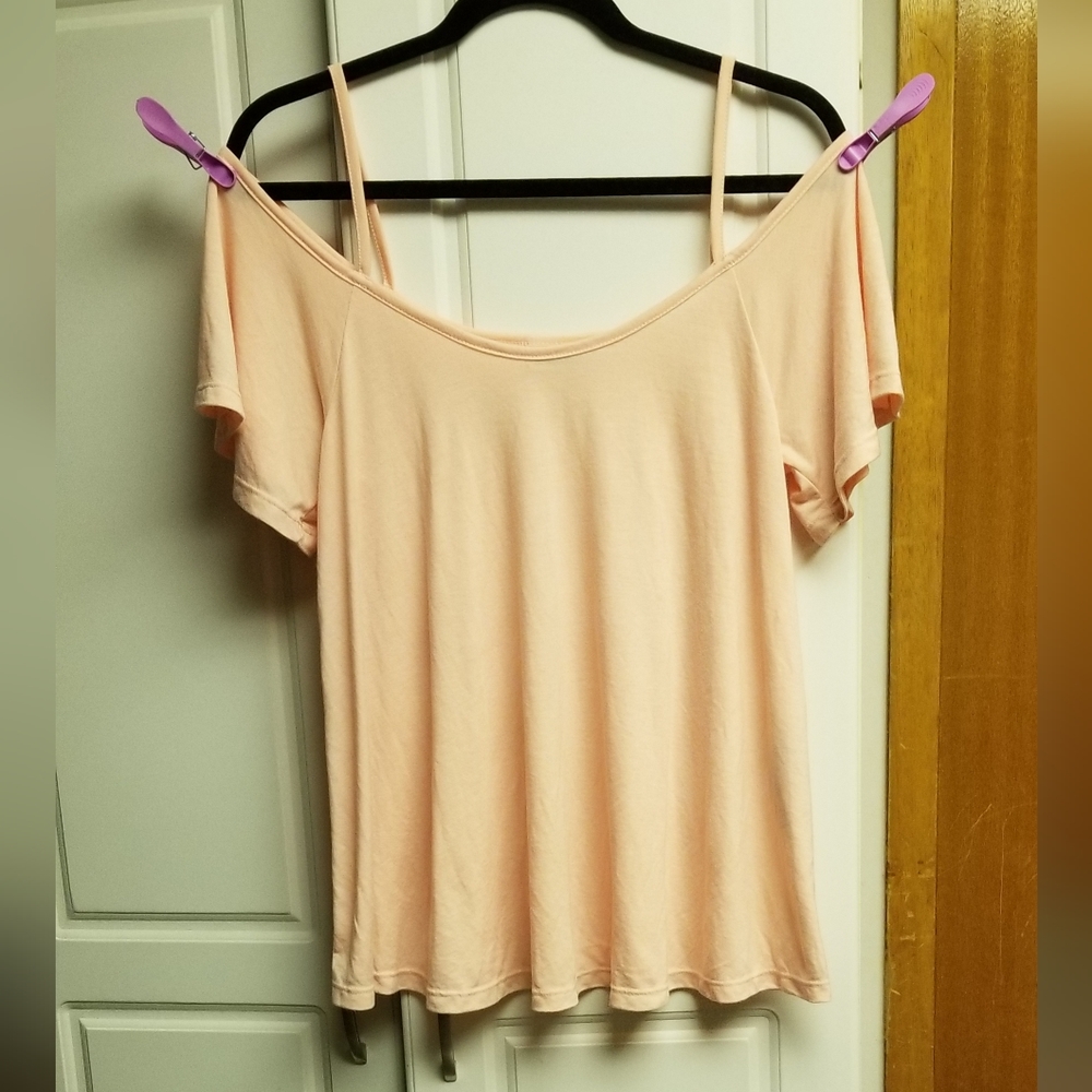 👙Noisy May cold shoulder top